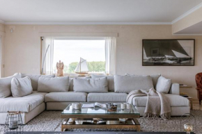 Huswell - Apartment with lake view & common indoor pool